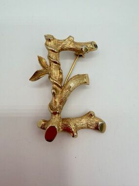 Vintage Sarah Coventry Gold Tone E Monogram Branch Brooch Lapel Pin Signed